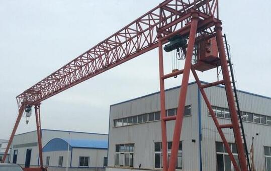 起重機需要按時清理嗎？起重機機械零件的清理方式